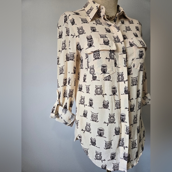 PORRIDGE ANTHROPOLOGIE Cream Owl Print Button-Up Shirt. Size Small - Picture 3 of 13